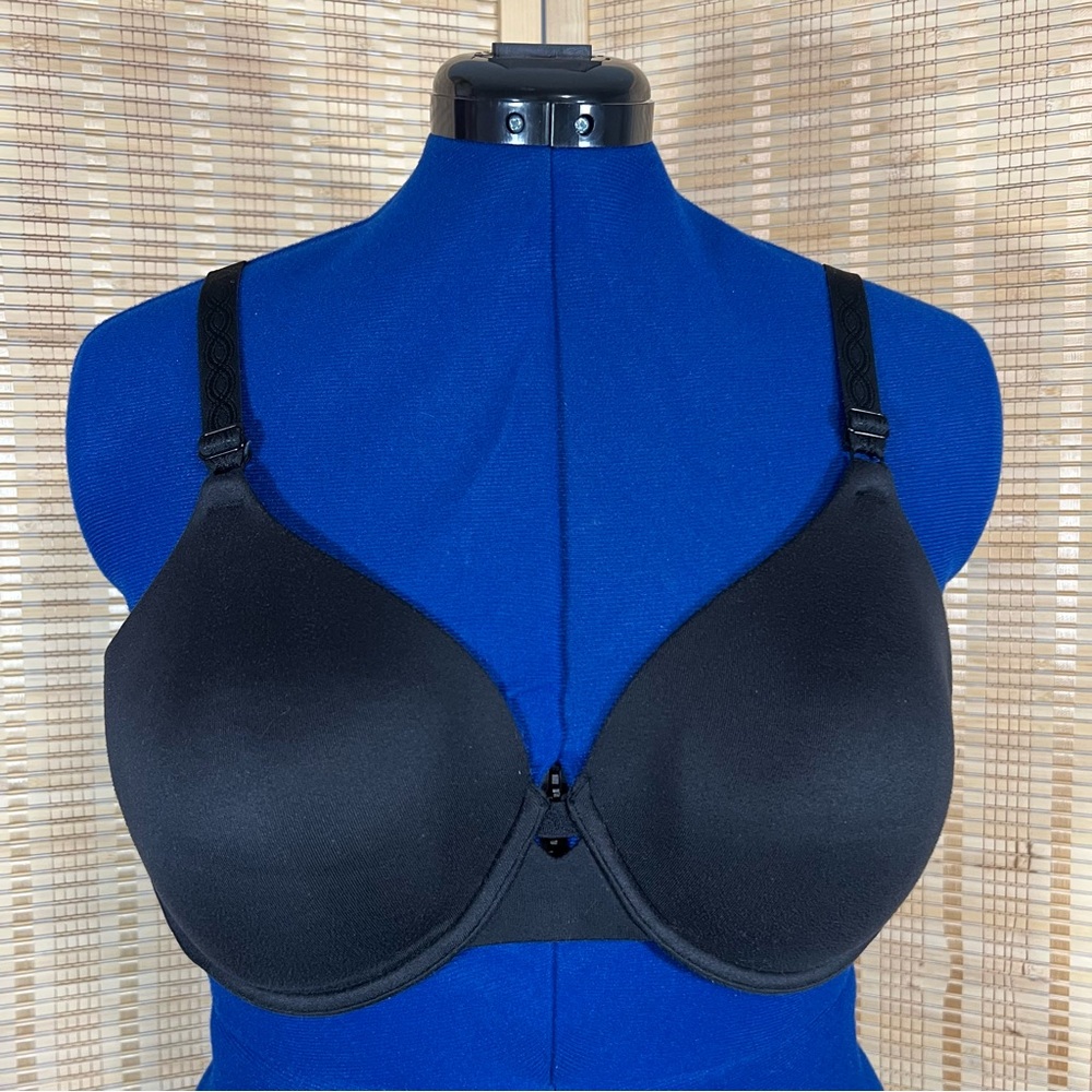 Warner’s Bra, Size: 36C or 38C (I think 🤔)